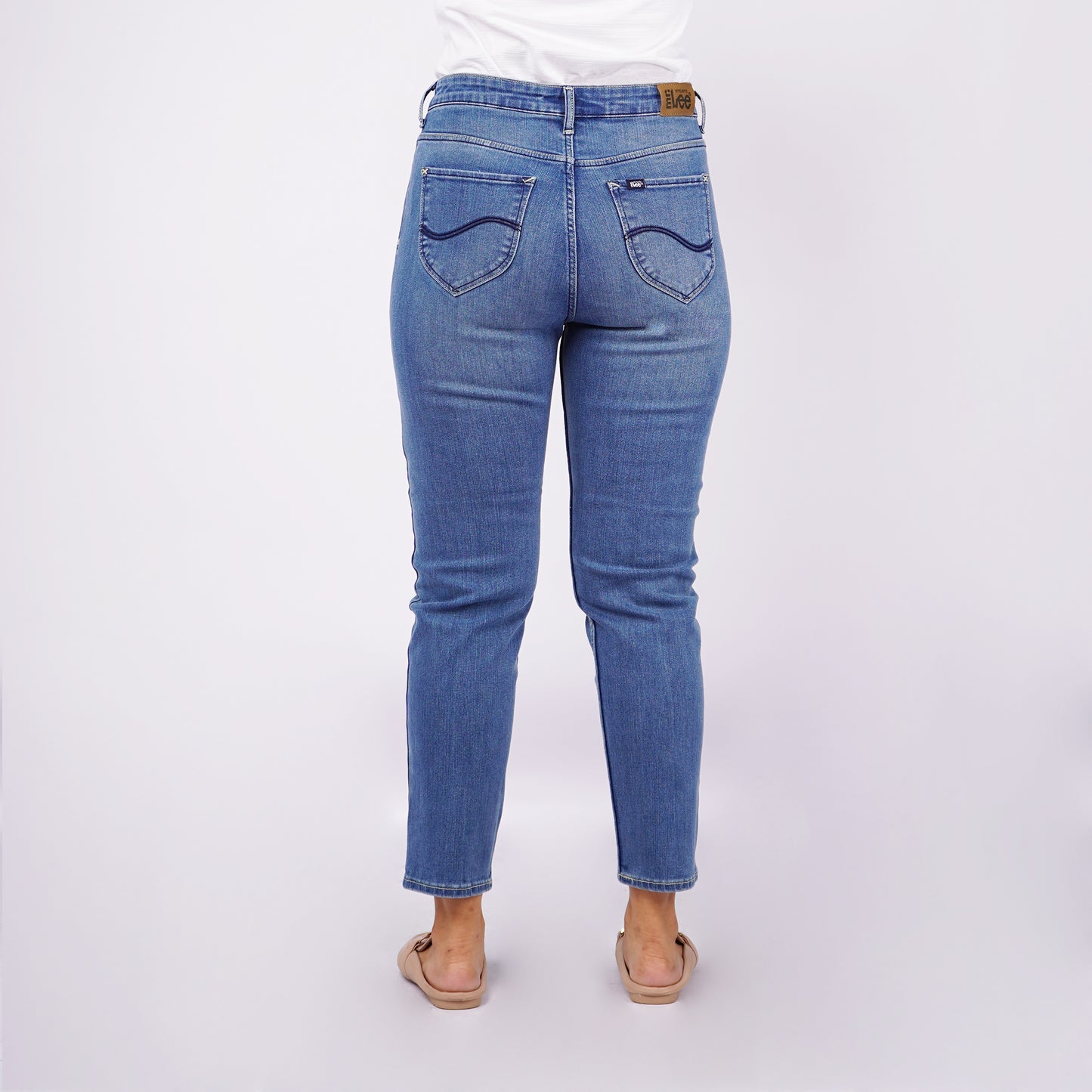 Stylistic Mr. Lee Ladies Basic Denim Mom Jeans 160890 (Light Shade)